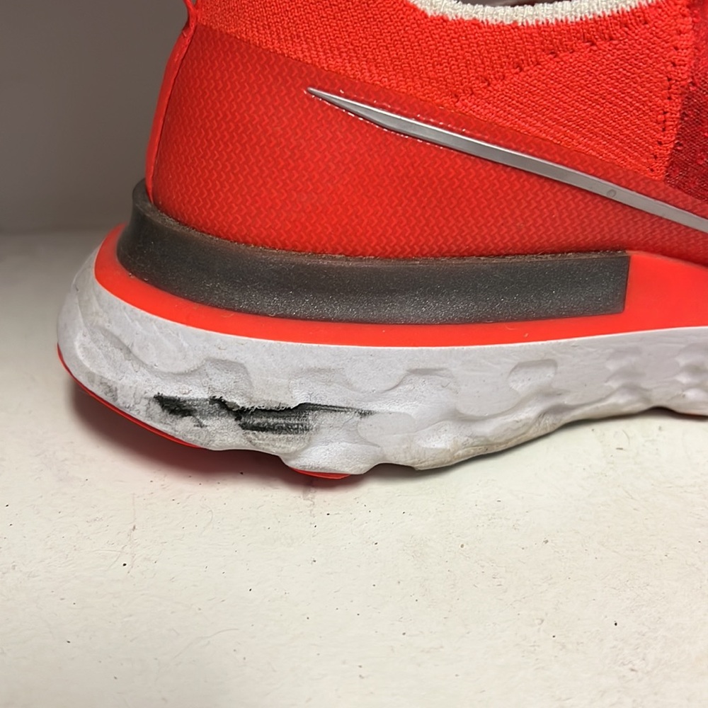 Nike Infinity React Running Shoes - image 4